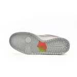 LF Nike Dunk Low “Be True”Huan Gbai