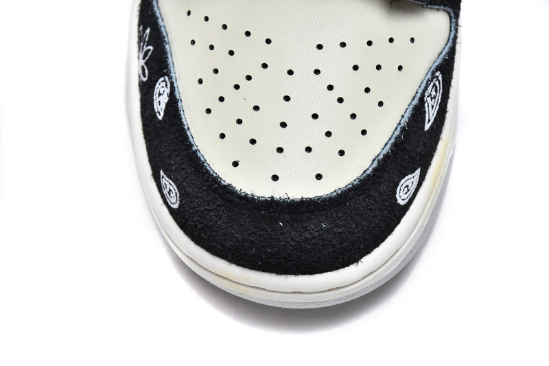 LF Nike Dunk Low Vibe