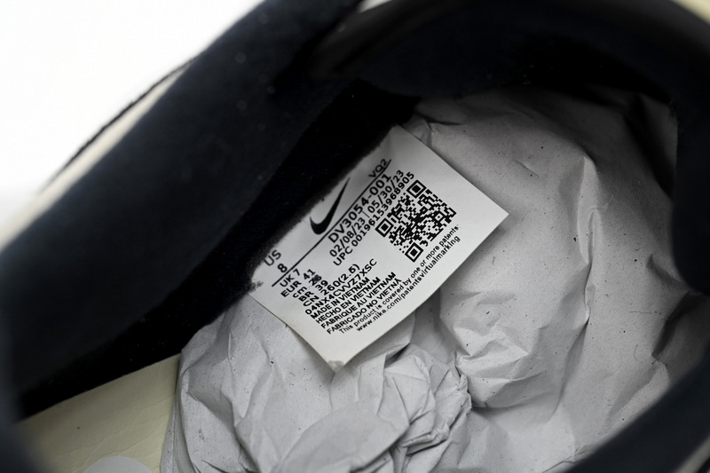 LF Nk SB Dunk Low White Dark Blue