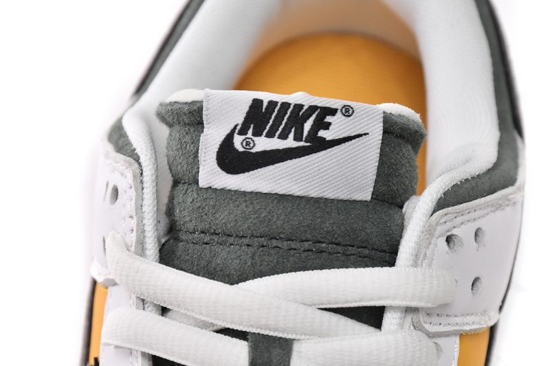 LF Otomo Katsuhiro x Nike SB Dunk Low Pro Kobe White Yellow Green Black 