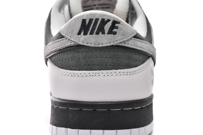 LF Otomo Katsuhiro x Nike SB Dunk Low Pro Kobe White Yellow Green Black 