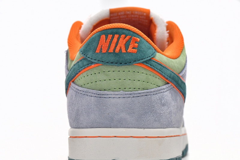 LF Otomo Katsuhiro x Nike SB Dunk Low Steamboy OST Orange Green 