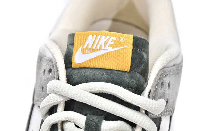 LF Otomo Katsuhiro x Nike SB Dunk Low Steamboy OST Dark Green Light Grey