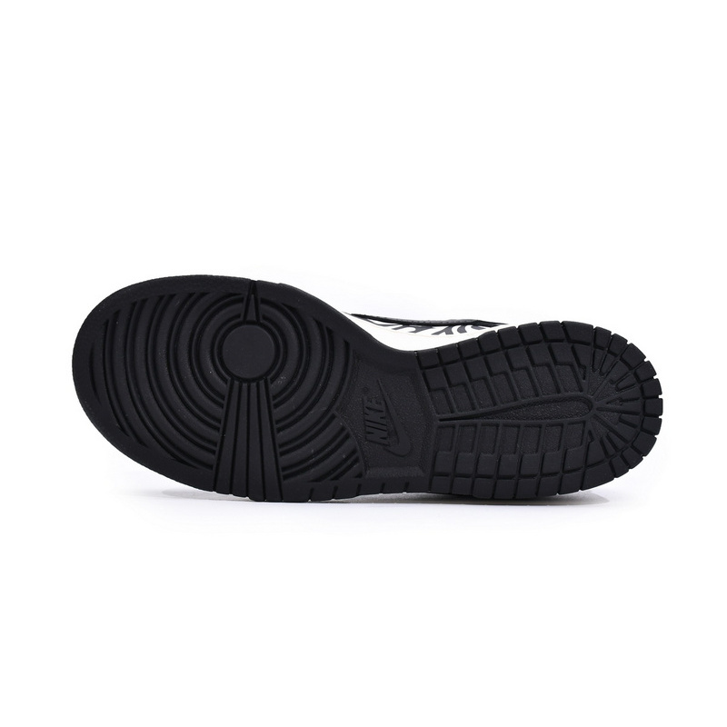LF Quartersnacks x Nike SB Dunk Low Zebra