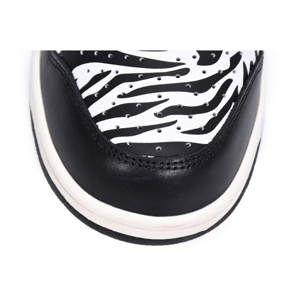 LF Quartersnacks x Nike SB Dunk Low Zebra