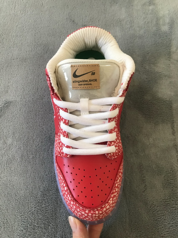 LF Stingwater x Nike SB Dunk Low OG QS Magic Mushroom