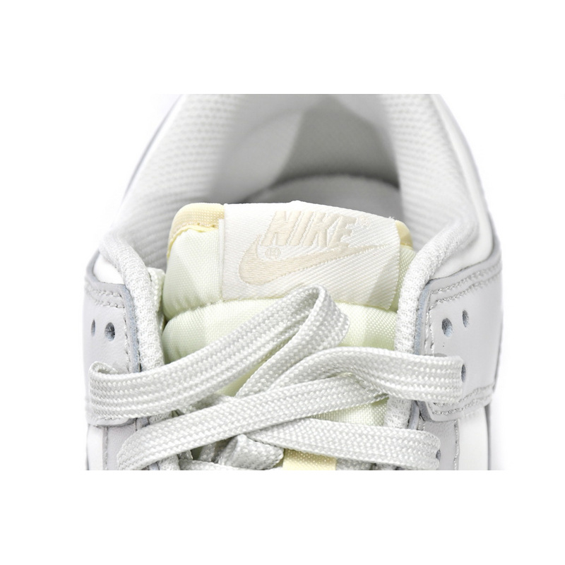 Nike Dunk Low Light Bone