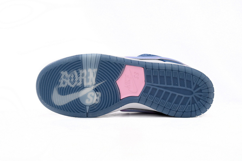 SX Born x Raised x Nike SB Dunk Low Blue White