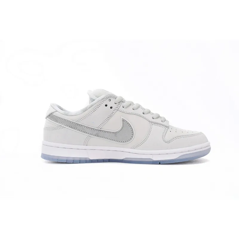 SX CONCEPTS × Nike Dunk SB Low ’White Lobster
