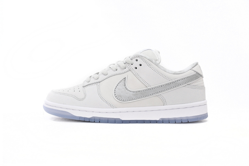 SX CONCEPTS × Nike Dunk SB Low ’White Lobster