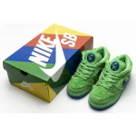 SX Grateful Dead x Nike SB Dunk Low “Green Bear”
