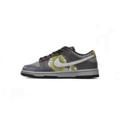 SX HUF x Nike Dunk Low SB Friends and Family 01