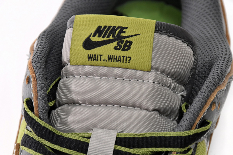 SX HUF x Nike Dunk Low SB Friends and Family