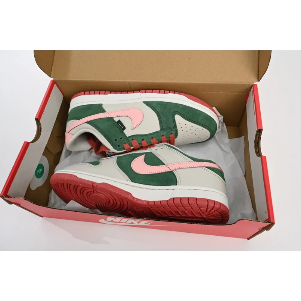 SX Nike Dunk Low “All Petals United”