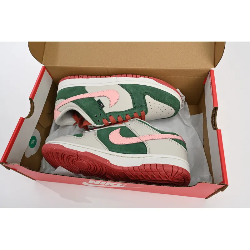 SX Nike Dunk Low “All Petals United”