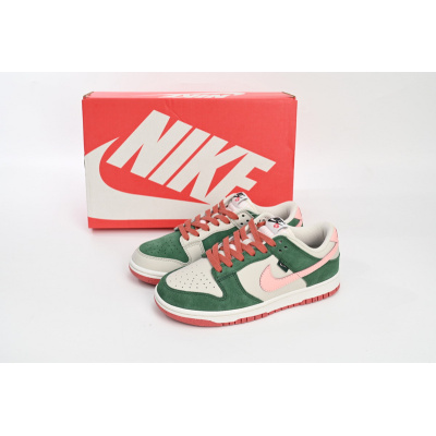 SX Nike Dunk Low “All Petals United” 02