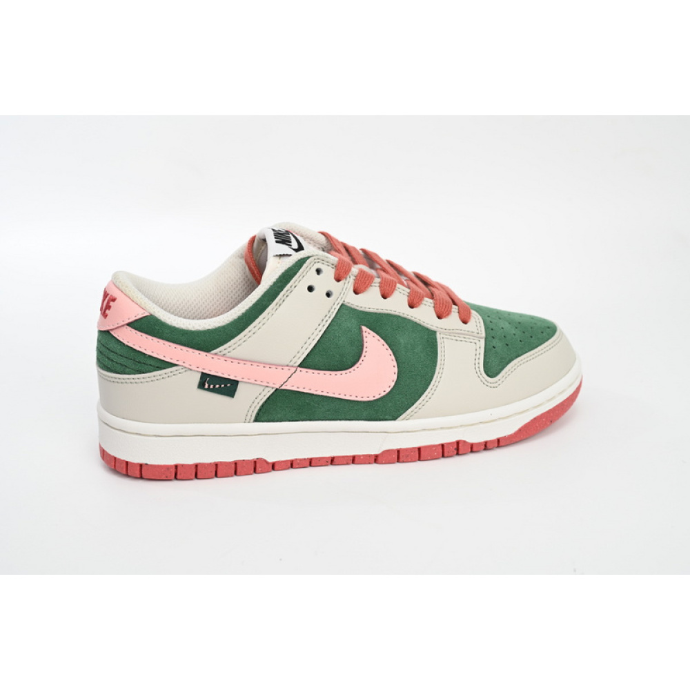 SX Nike Dunk Low “All Petals United”