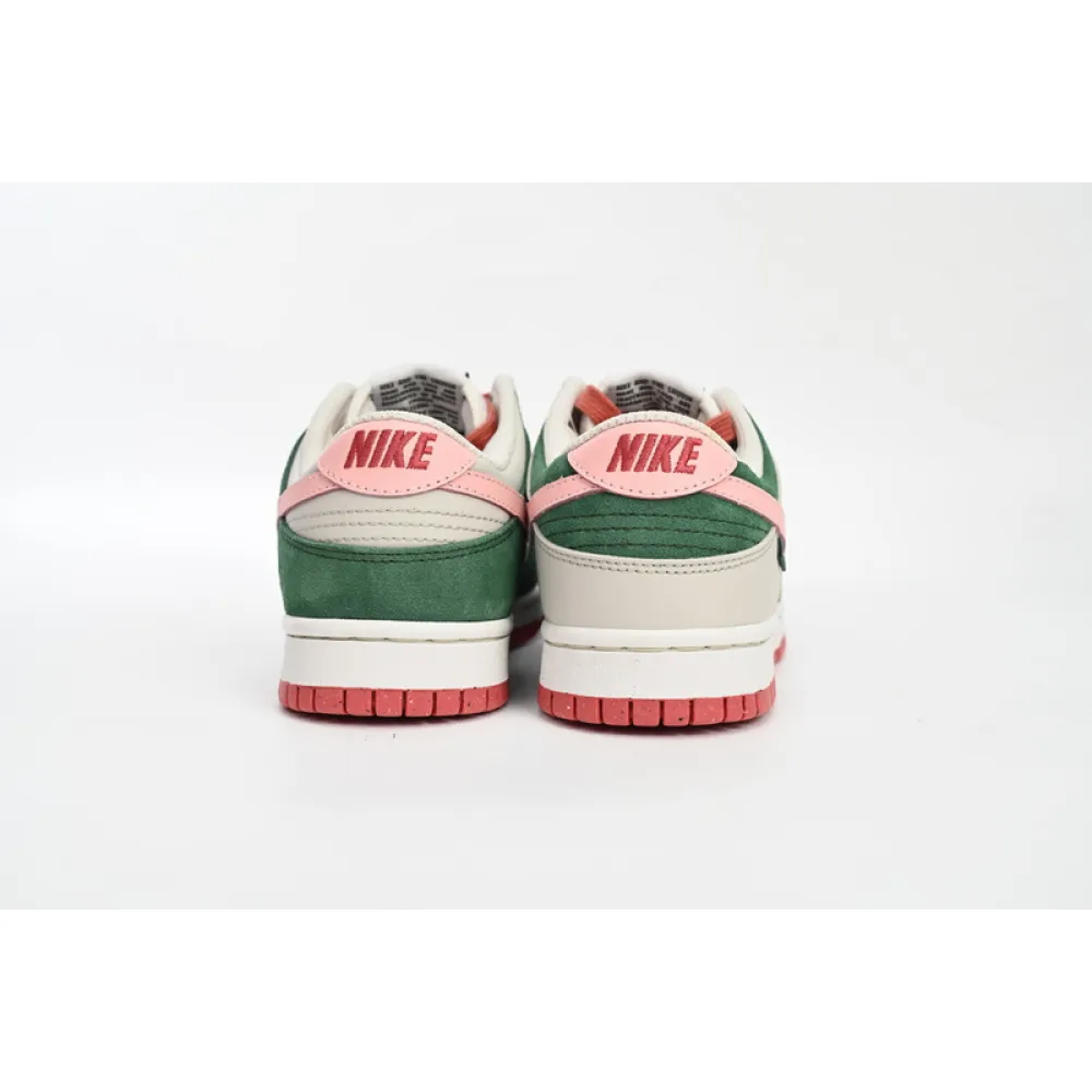SX Nike Dunk Low “All Petals United”
