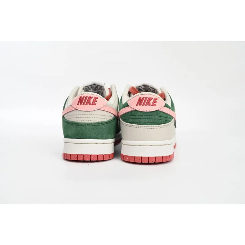 SX Nike Dunk Low “All Petals United”