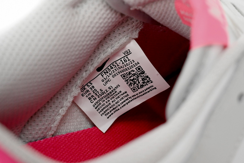 SX Nike Dunk Low pro iso ‘’Summit White and Pink Foam 