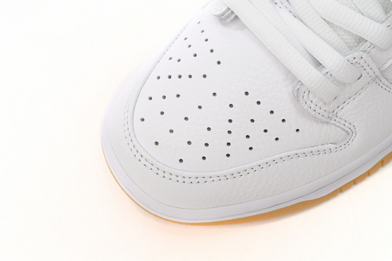 SX Nike Dunk SB Low pro iso ‘’White gum‘’