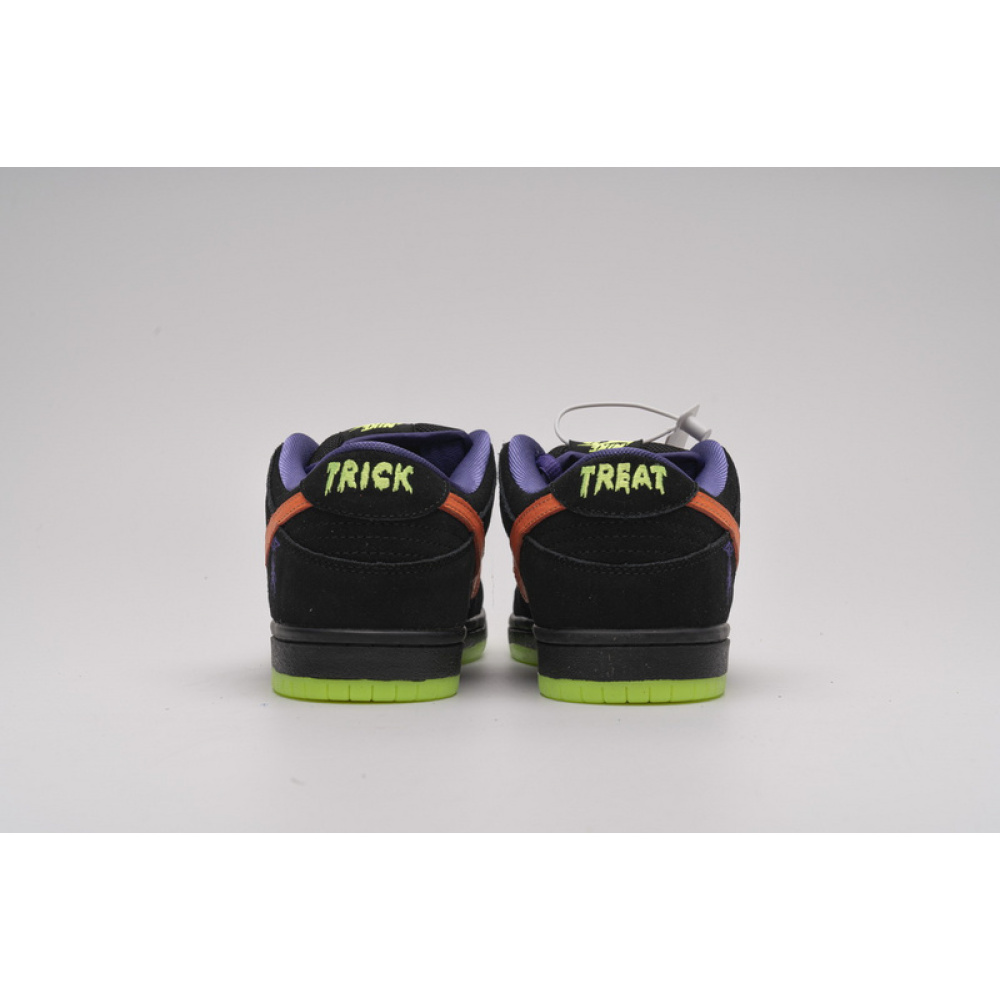 SX Nike SB Dunk Low “Night Of Mischief”