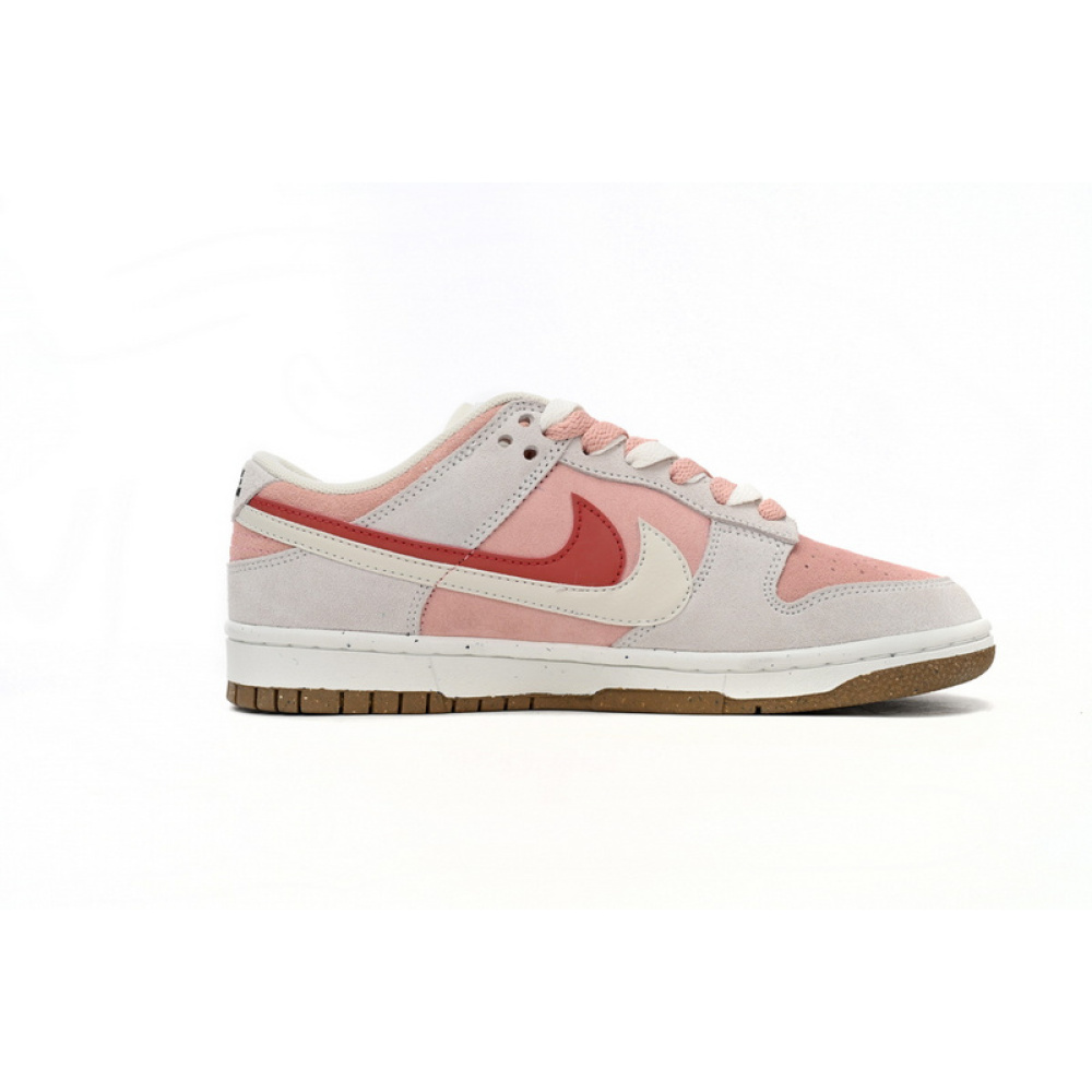 SX Nike SB Dunk Low “Year of the Rabbit”