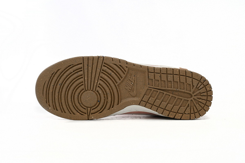 SX Nike SB Dunk Low “Year of the Rabbit”