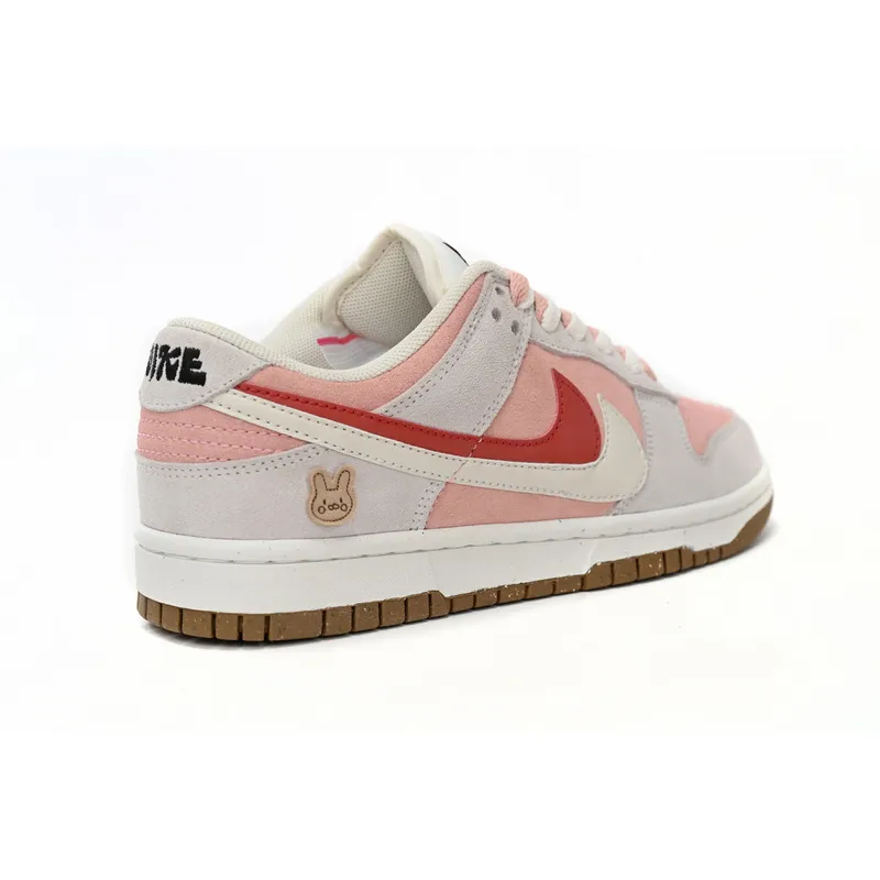 SX Nike SB Dunk Low “Year of the Rabbit”