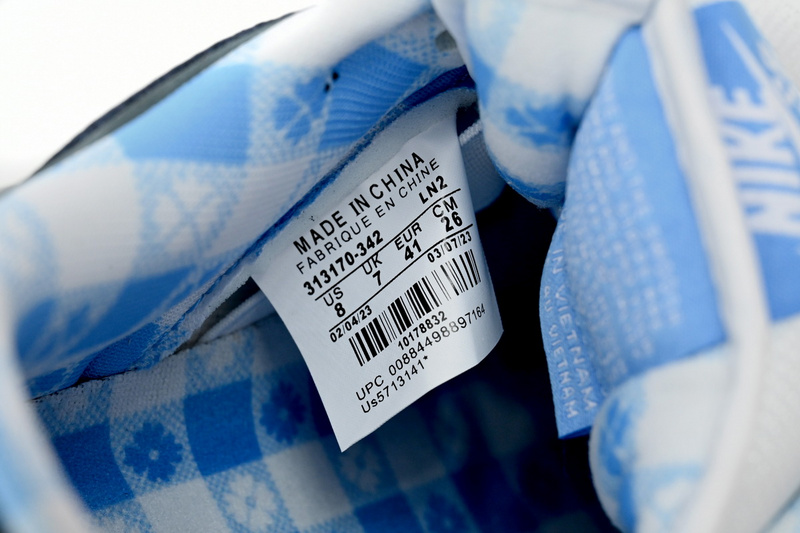 SX Nike SB Dunk Low Blue Lobster