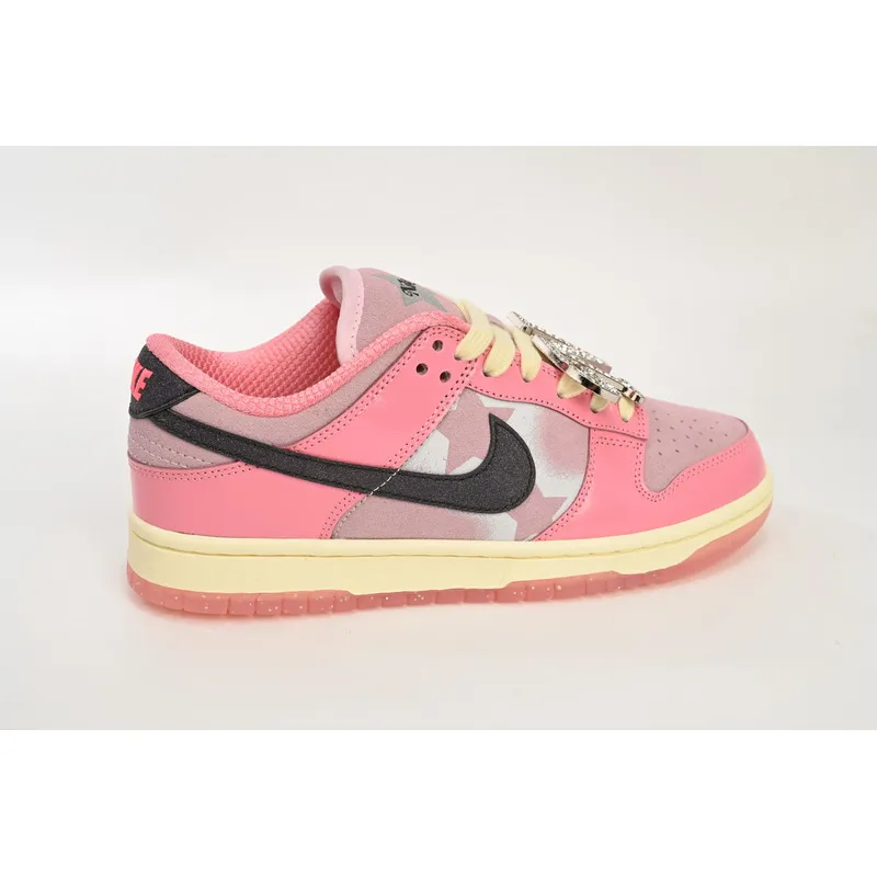 SX Nike SB Dunk Low LX”Barbie Pink