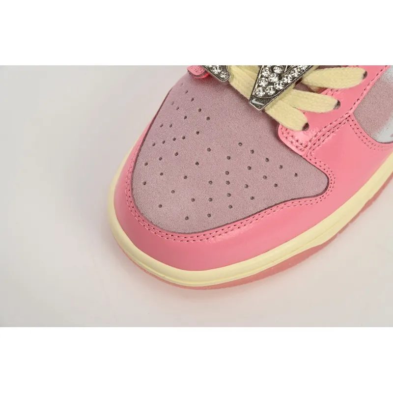 SX Nike SB Dunk Low LX”Barbie Pink