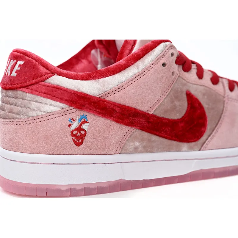 SX Nike SB Dunk Low Pro