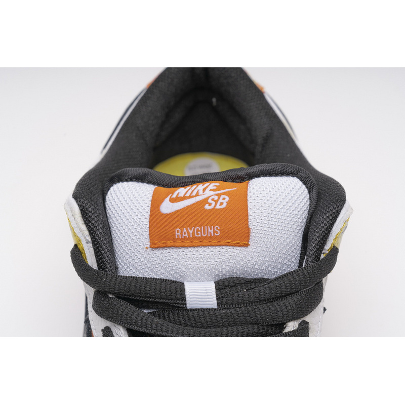 SX Nike SB Dunk Low Pro QS