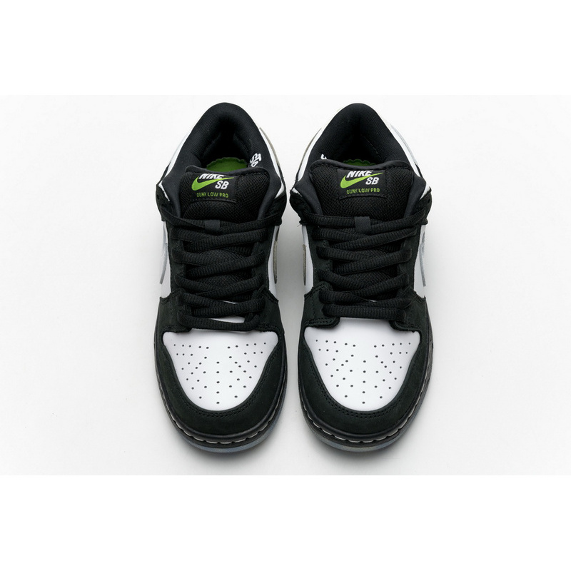 SX Staple x Nike SB Dunk Low “Panda Pigeon”