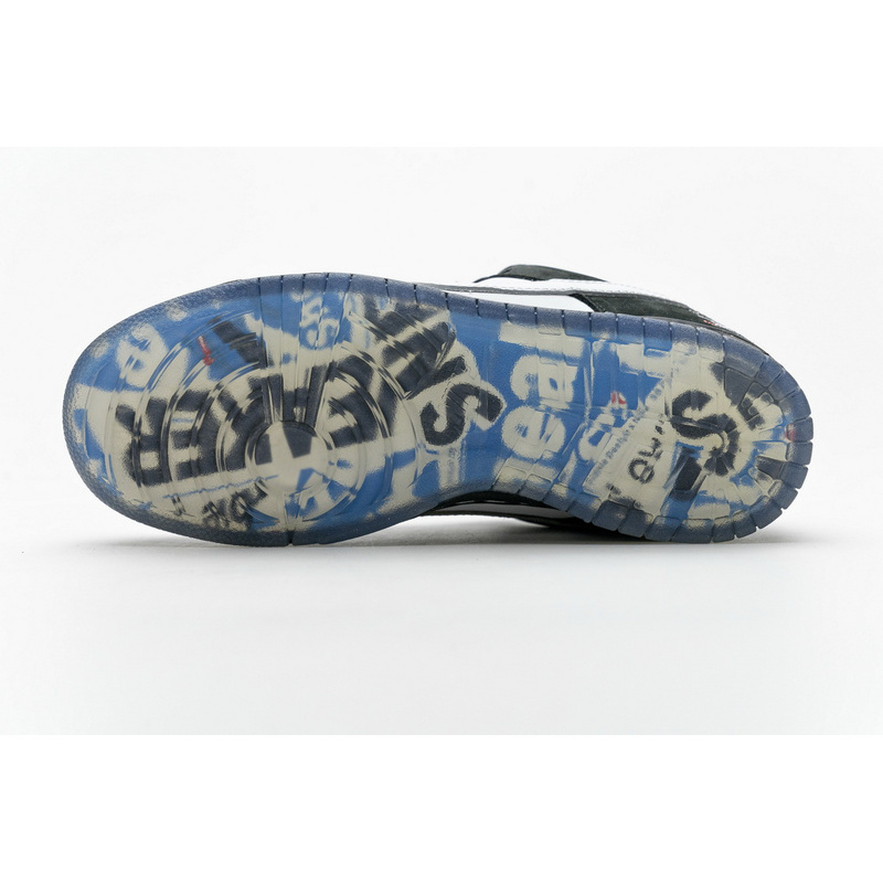 SX Staple x Nike SB Dunk Low “Panda Pigeon”