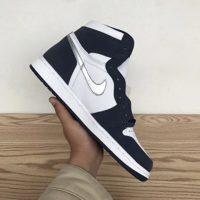 XP   Air Jordan 1 High OG Japan Midnight Navy 02