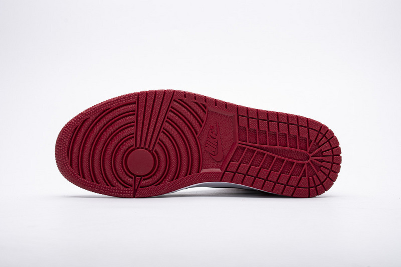 XP Air Jordan 1 High OG “Black Toe”