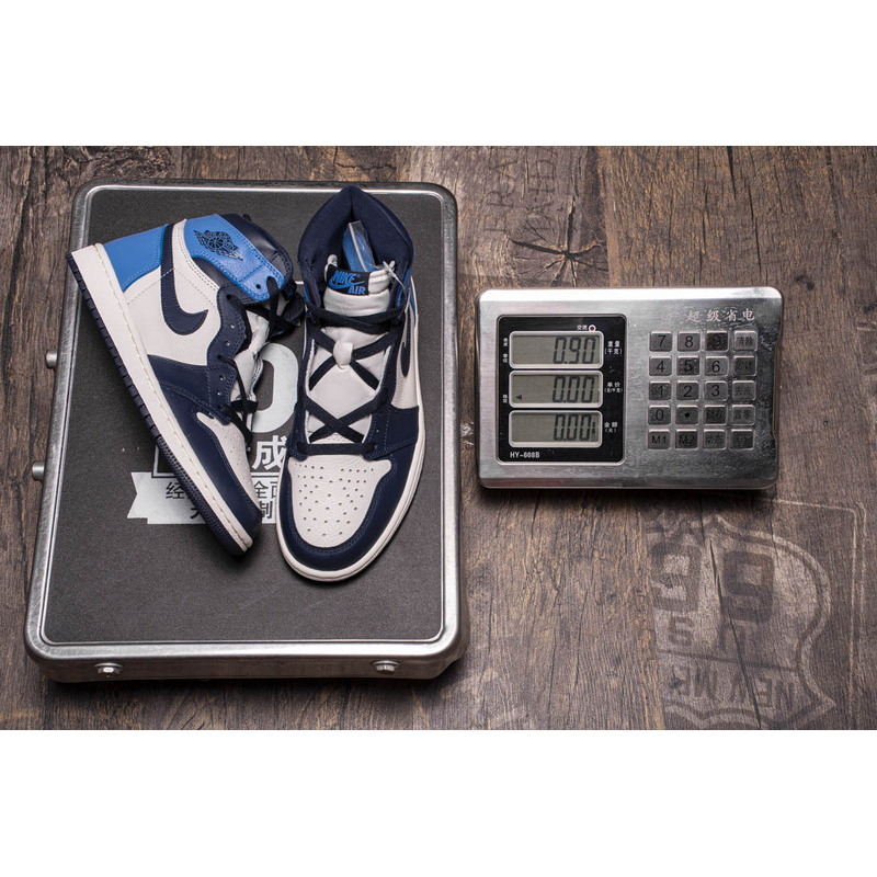 XP Air Jordan 1 Retro High OG “Obsidian University Blue”