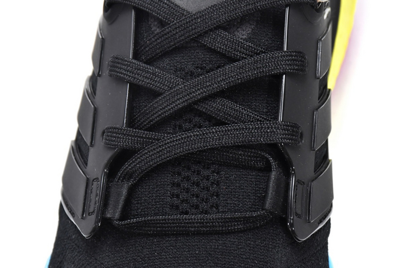 Adidas Ultra Boost 2022 Black Gradient Yellow