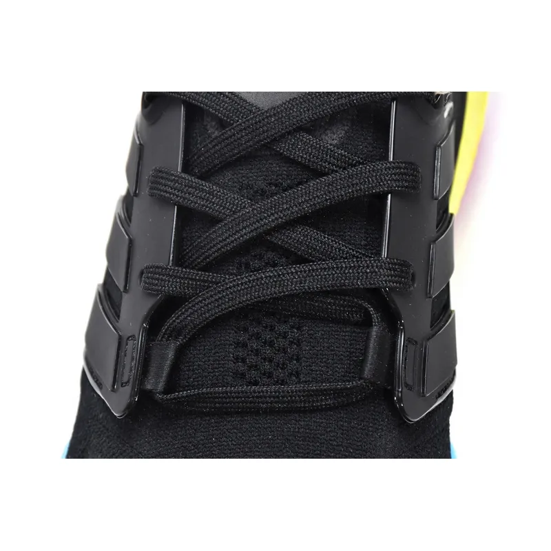 Adidas Ultra Boost 2022 Black Gradient Yellow