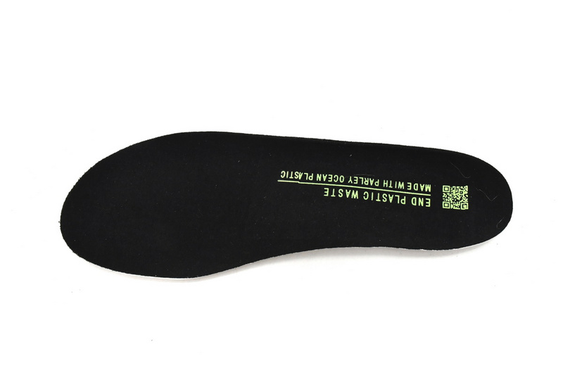 Adidas Ultra Boost 2022 Black Solar Yellow