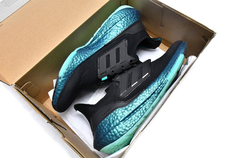 Adidas Ultra Boost 2022 Core Black