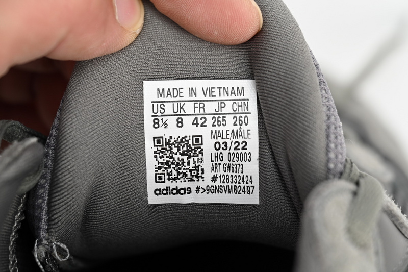 S2 Adidas Yeezy 500 Granite