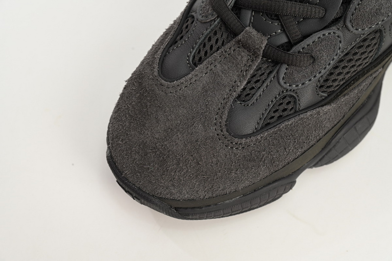 S2 Adidas Yeezy 500 Utility Black”