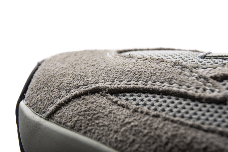 AH 700 Adidas Yeezy Boost 700 "Salt"