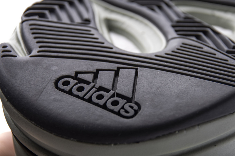 AH 700 Adidas Yeezy Boost 700 "Salt"