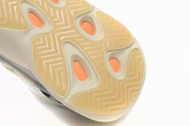 AH Adidas Yeezy 700 V3 Fade Salt