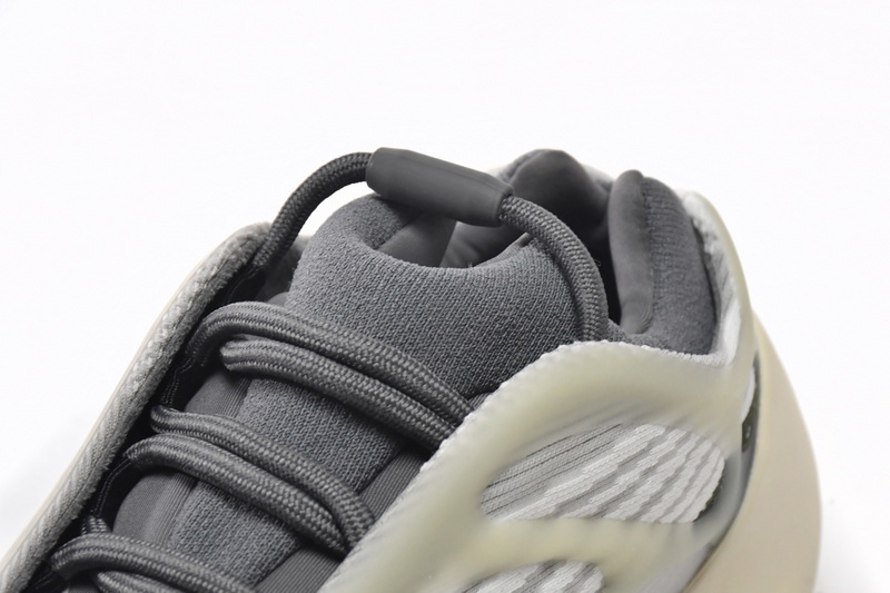 AH Adidas Yeezy 700 V3 Fade Salt