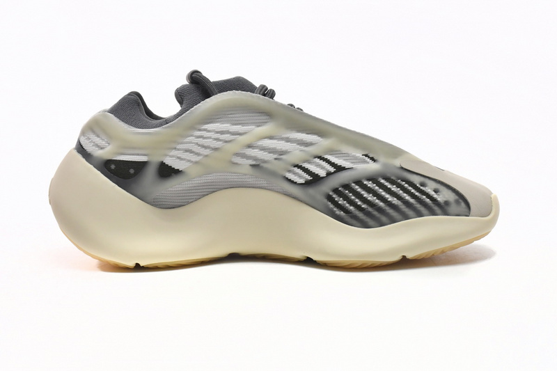 AH Adidas Yeezy 700 V3 Fade Salt